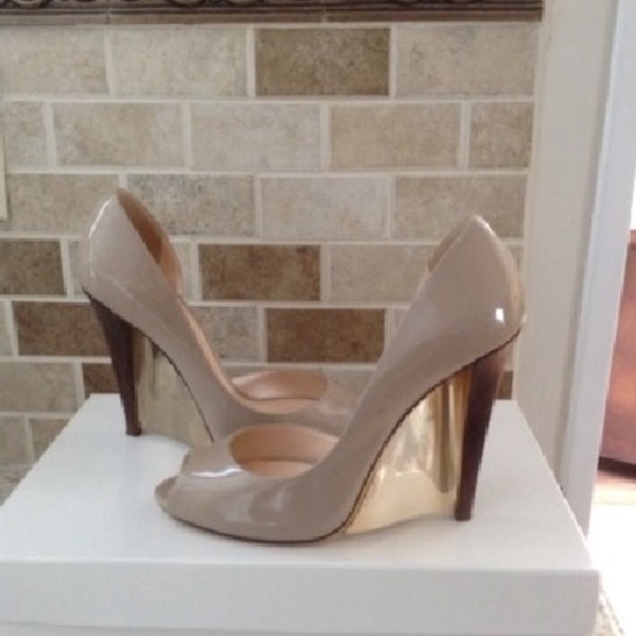 Shoes - Picture 4 of 7